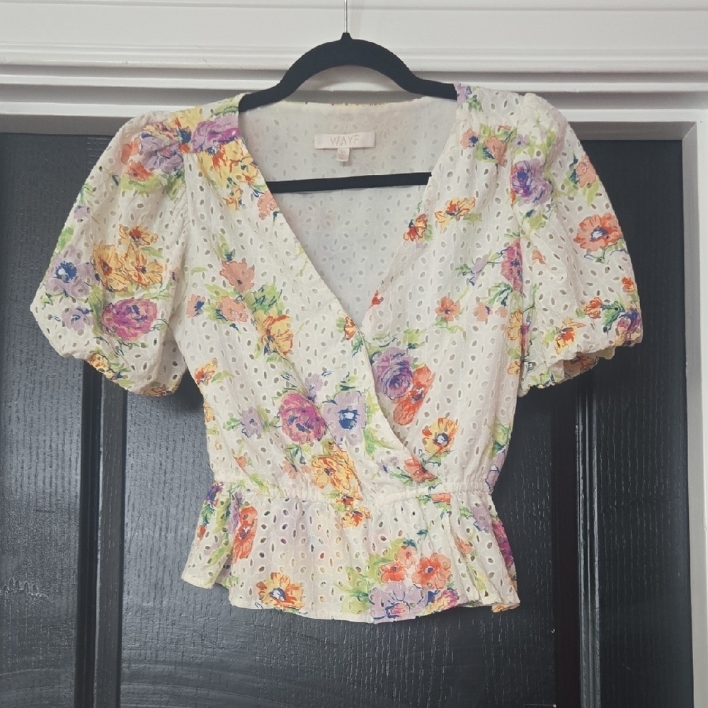 Wayf Floral Eyelet Puff Sleeve Peplum Top Size XS - Picture 2 of 11